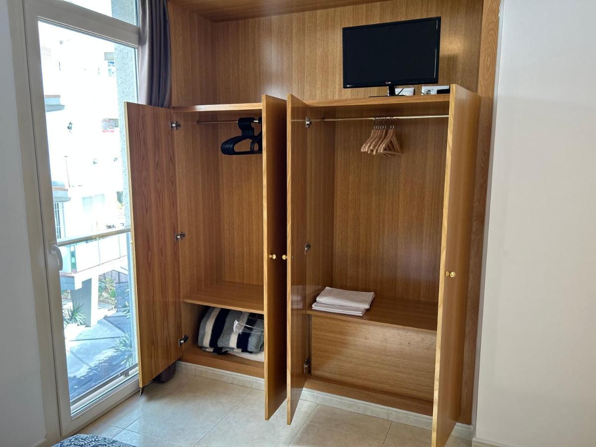 Apartaments Superiors Mtb Only Couples Lloret de Mar Exterior foto